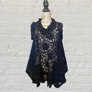 Gracia Black Lace Tunic